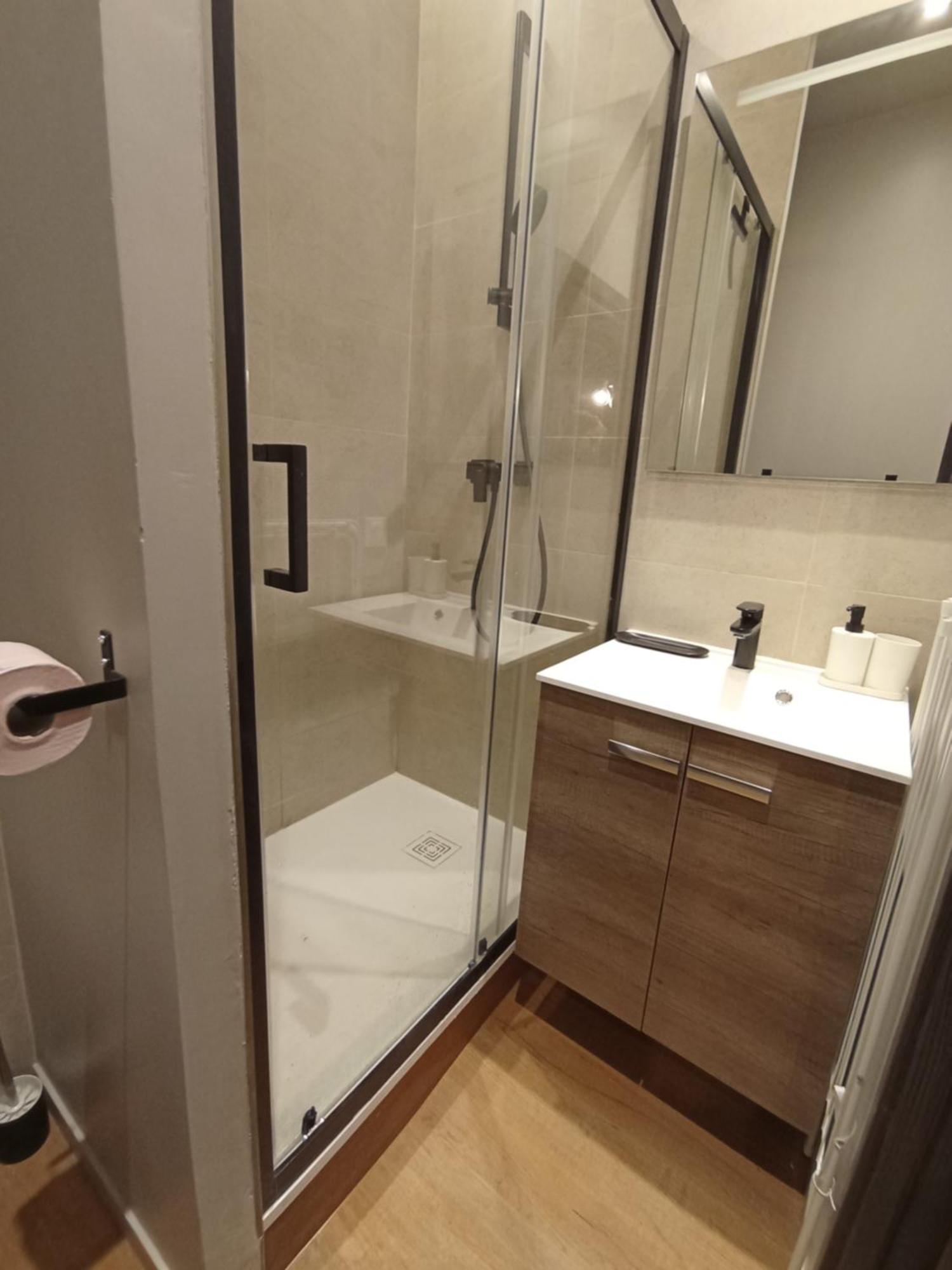 Le 12 Wifi Neuf App 01 Apartment Saint-Etienne  Bagian luar foto